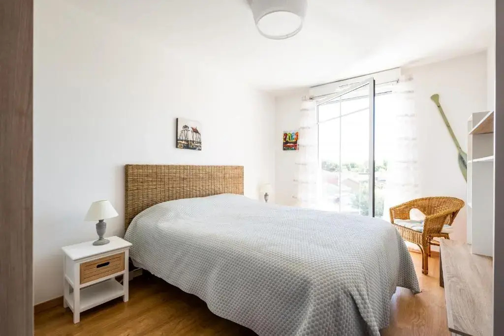 Nouveau appartement neuf avec balcon