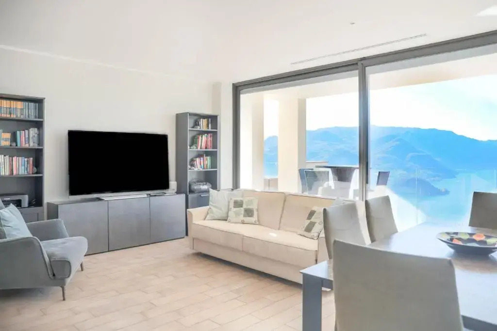 THE VIEW!!! by Design Studio