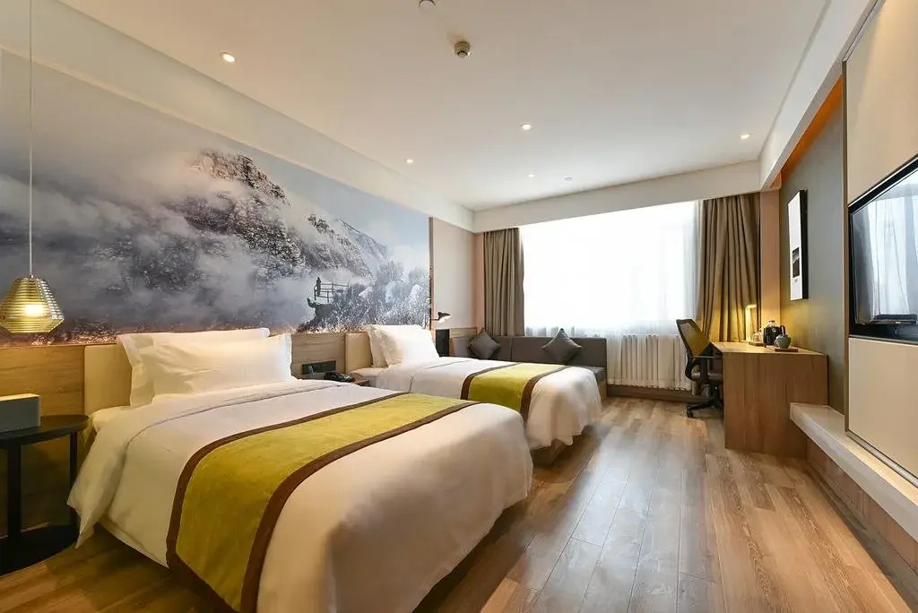 Atour Hotel