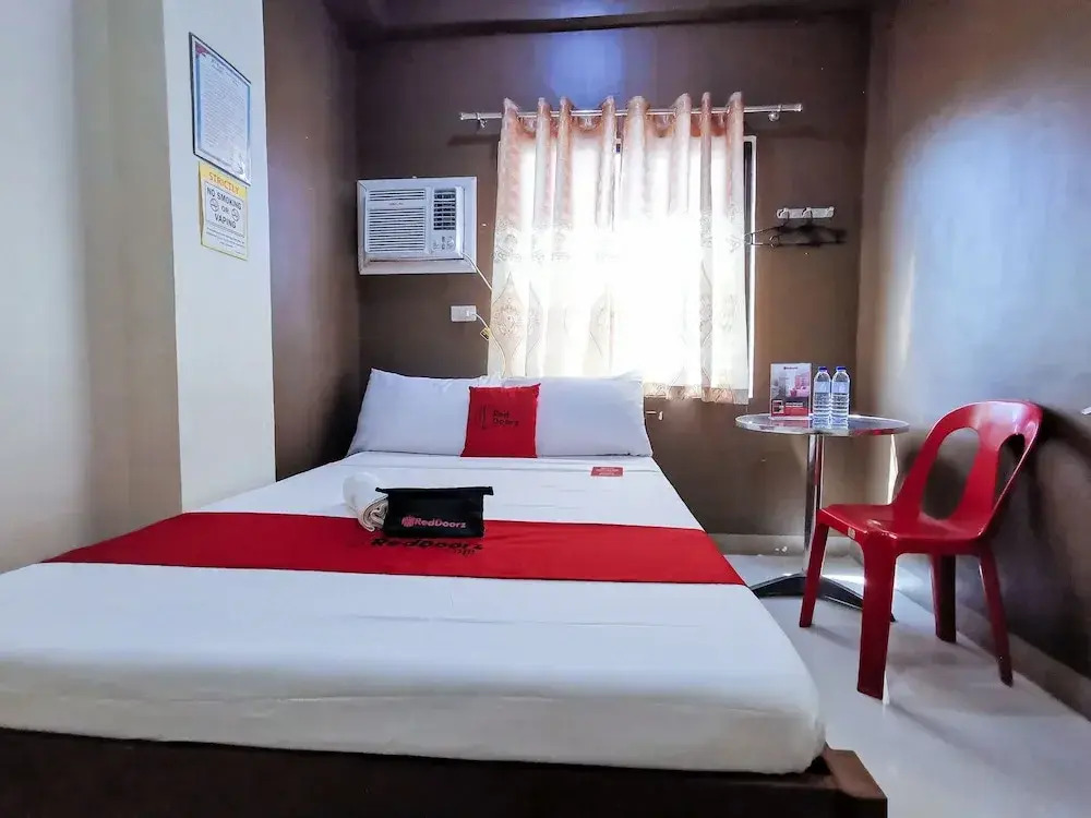 RedDoorz near KCC Mall Gensan