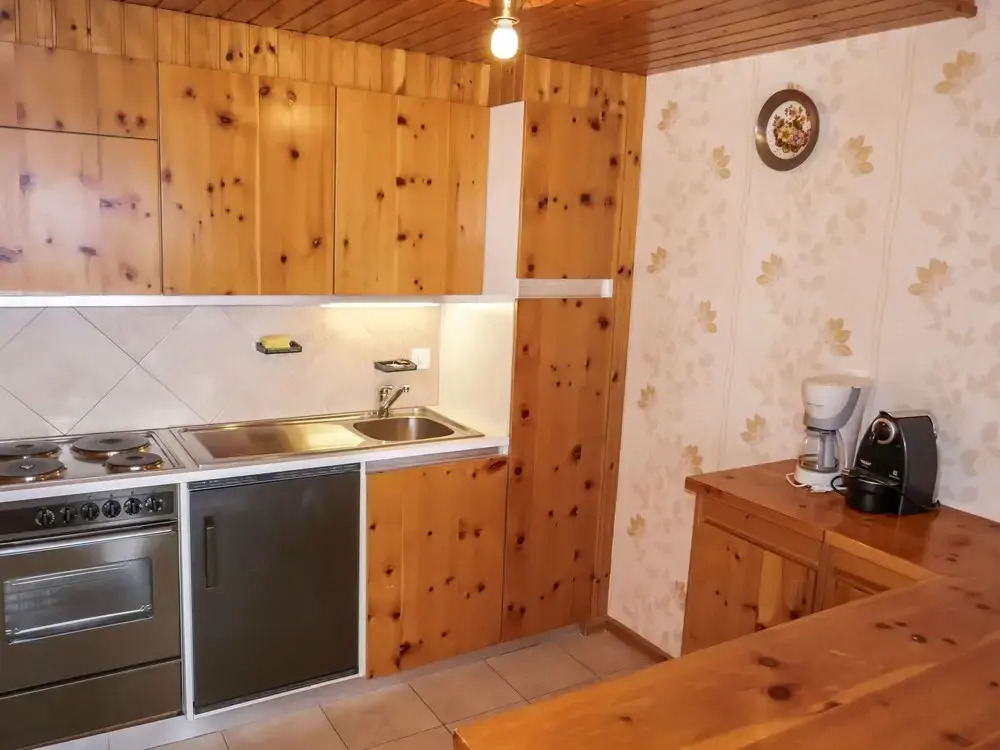 Apartment Chaedoz 43 by Interhome