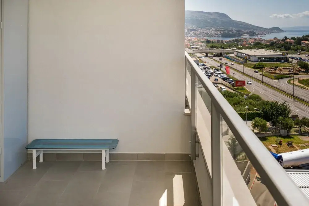 A1 - Modern apt With the Terrace & sea View