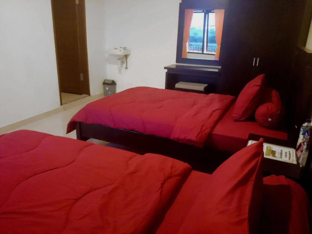 Balangan Paradise Hostel and Restaurant