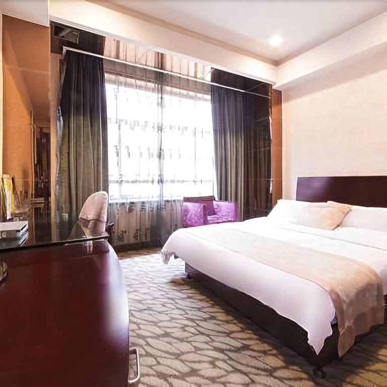 Langteng International Business Hotel