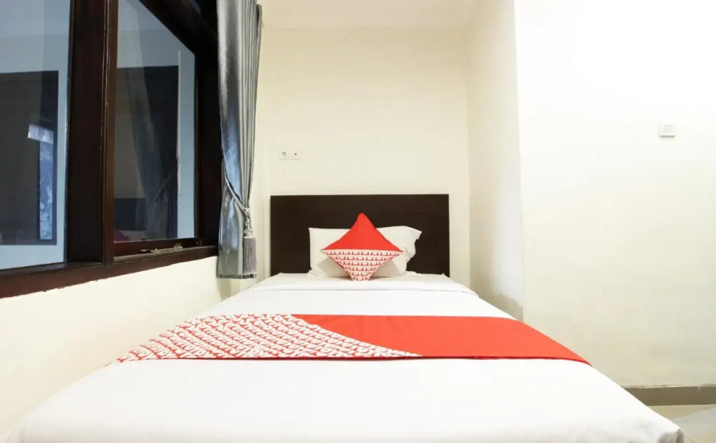 OYO 202 Kuwera Inn