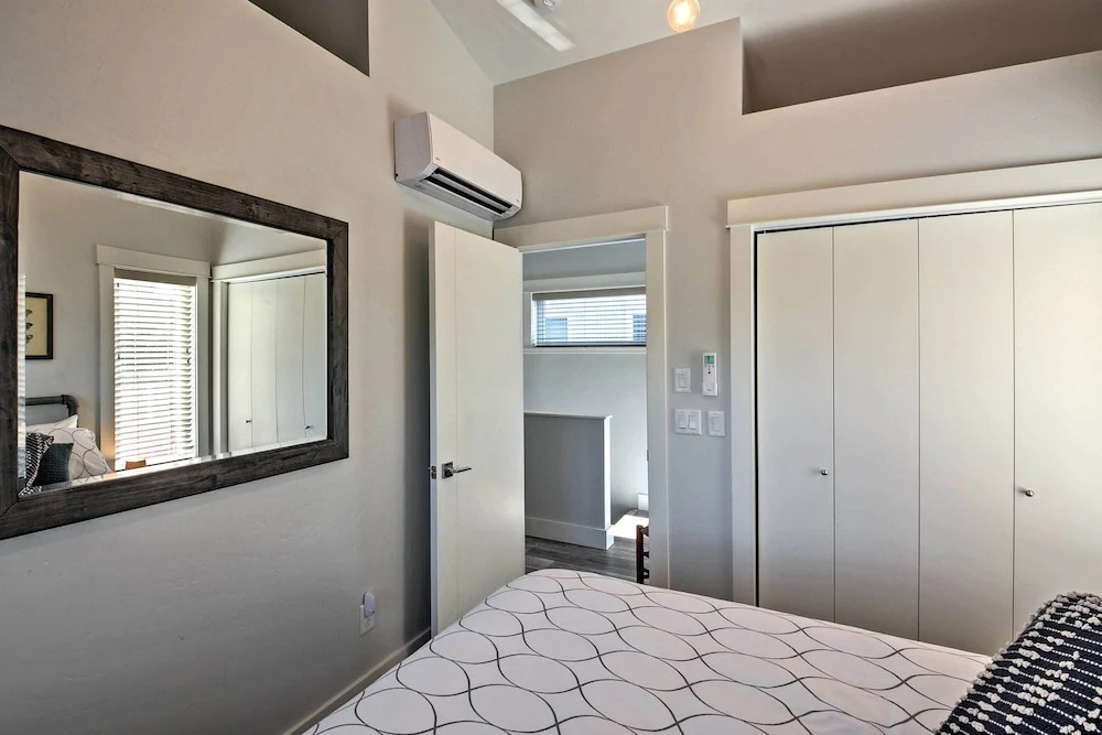 Missoula Getaway w/ Balcony, 2 Mi to Downtown!