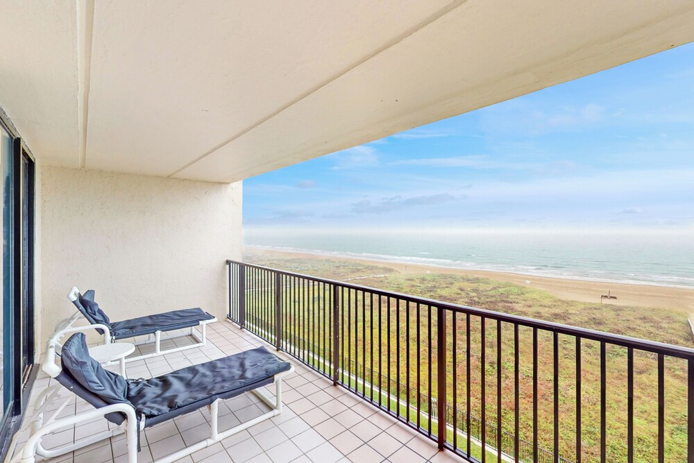 2BR Gulf-view Resort Condo: Suntide III - Unit 607