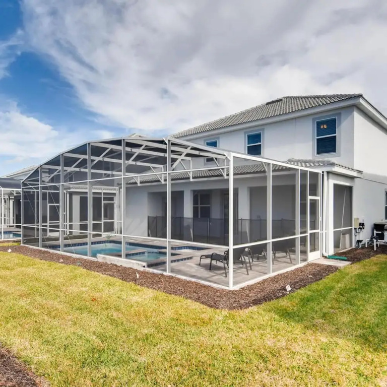 1552 MC - Vibrant Villa: Pools & Magic 6bds