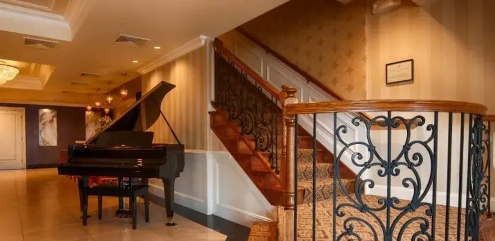 American Hotel