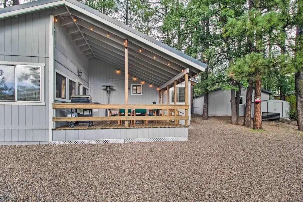 Bring a Pet: Pinetop Cabin w/ Game Room!