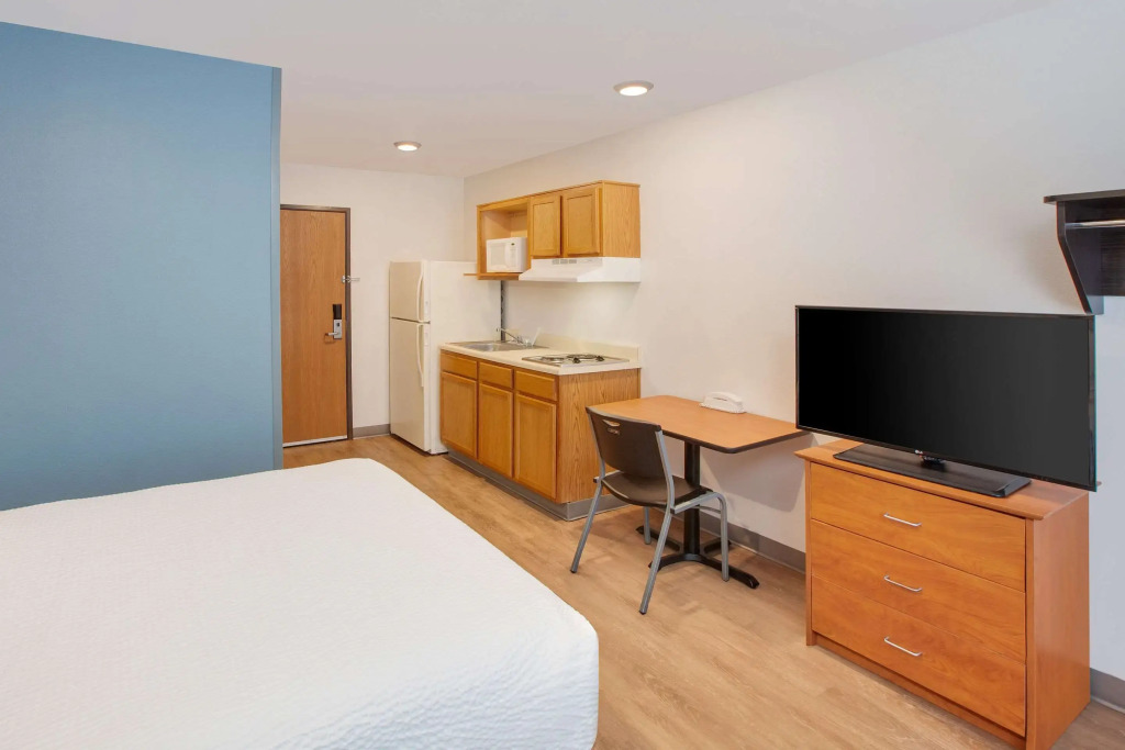 WoodSpring Suites Pharr