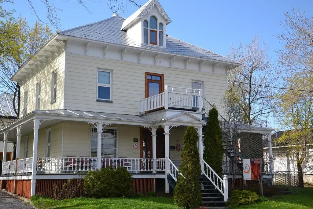 Auberge Internationale de Rivière-du-Loup O76381