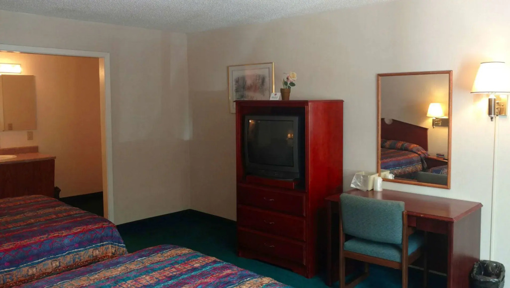 Keystone Boardwalk Inn and Suites