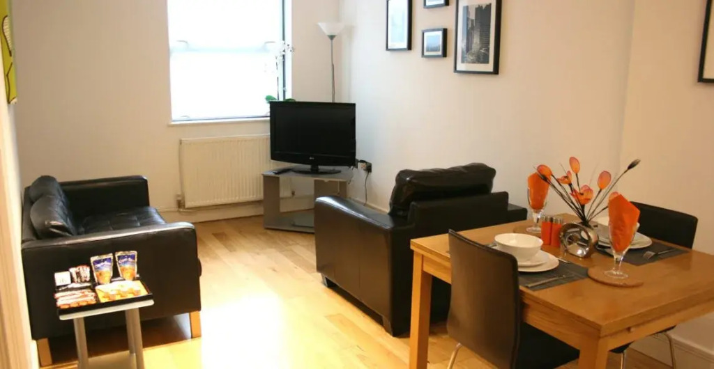 Westciti Chatsworth Road Apartments