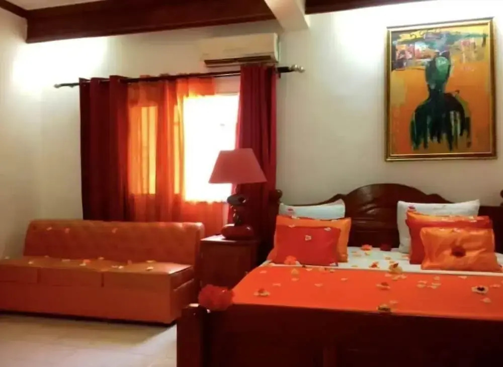 Cotonou Airport Hotel Paquebot
