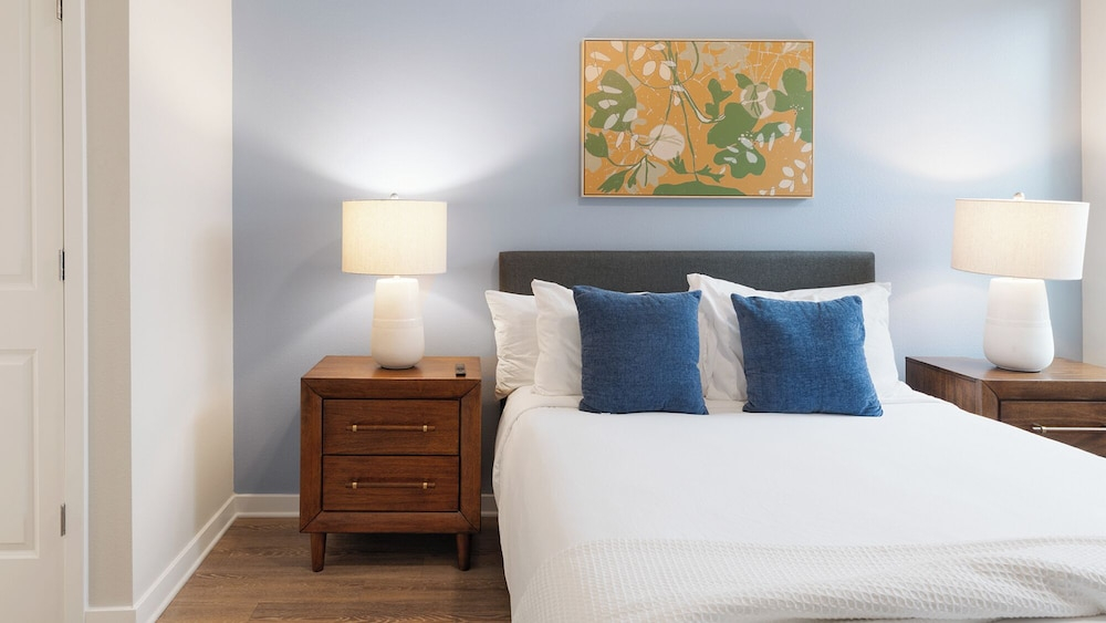 Landing Furnished Apartments Davenport near Northeast Regional Park