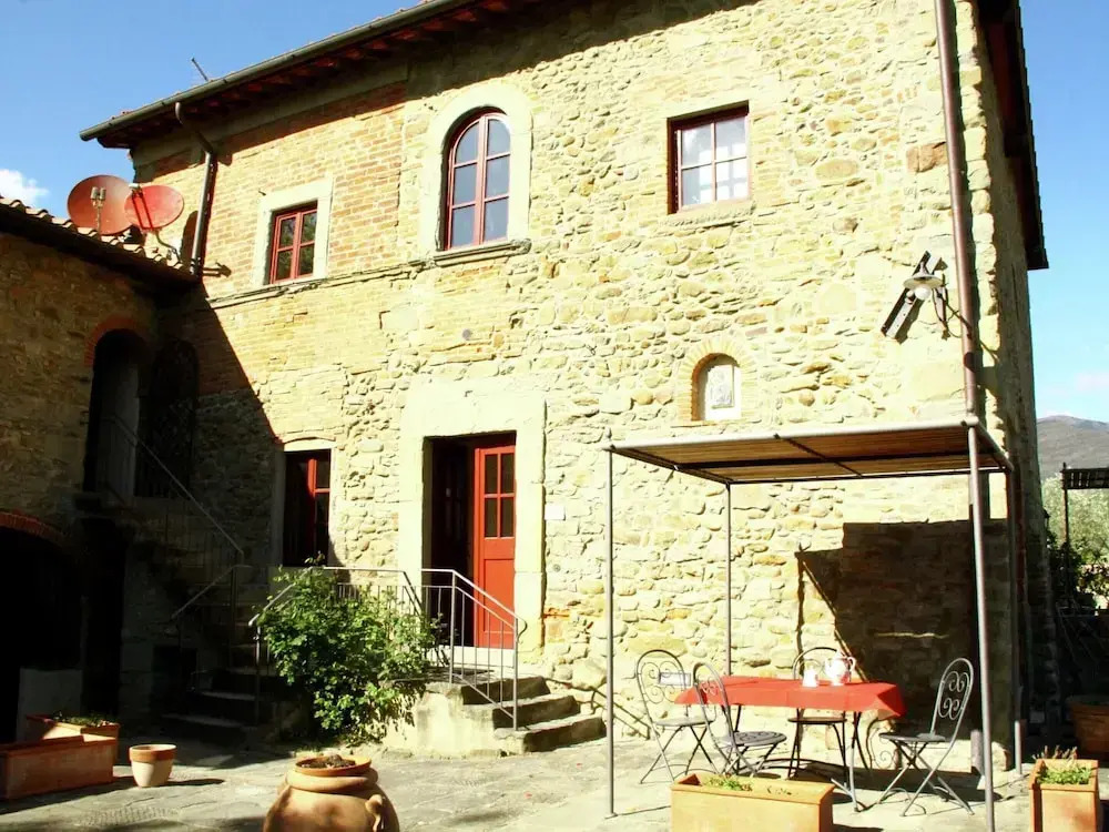 Pleasant Holiday Home in Reggello With Pool