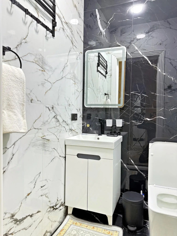 Royal Rentals (Роял Ренталс) на улице Амира Темура 86