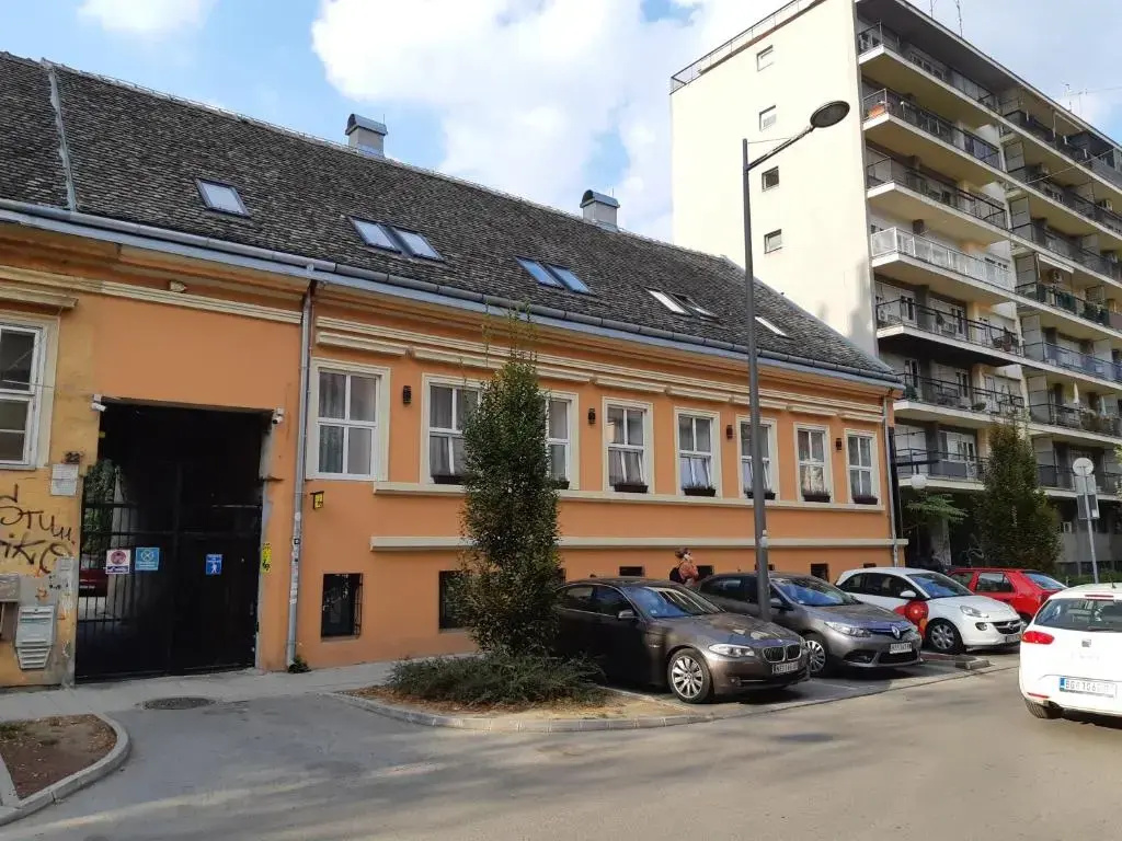Arhiv Boutique House