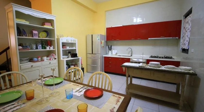 Orange Cat Hostel