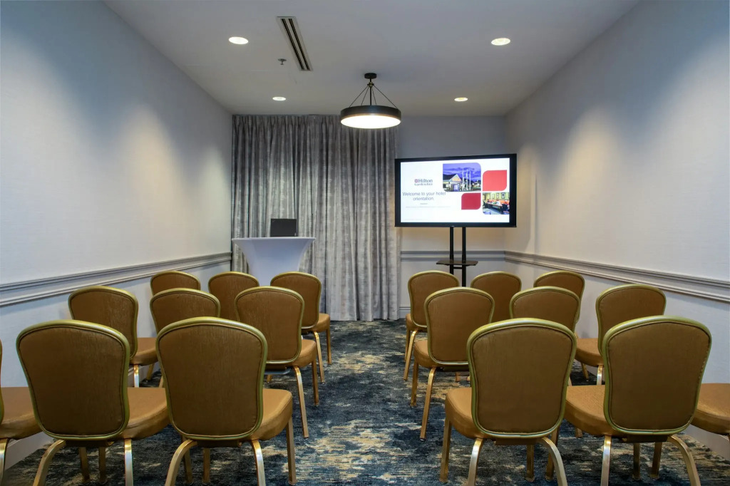 Hilton Garden Inn Milwaukee Northwest Conference Center