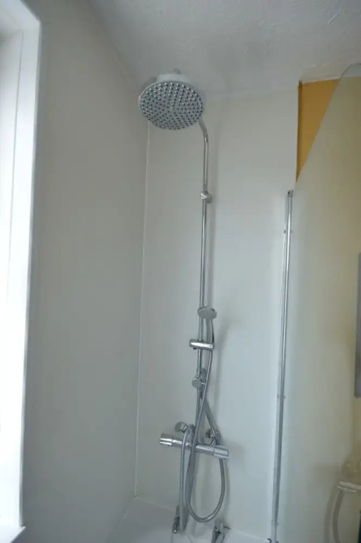 2 Bedroom Home in Gloucester Road