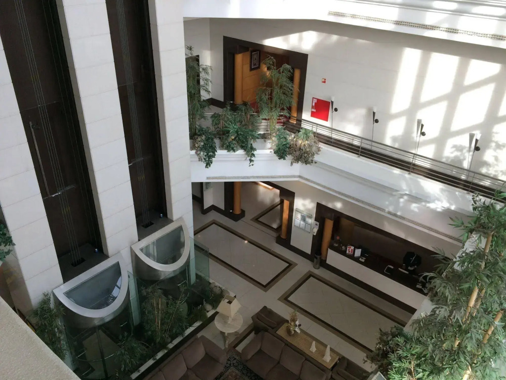 Riviera Hotel