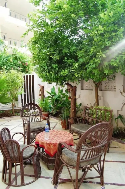 Sai Home Stay Bed & Breakfast