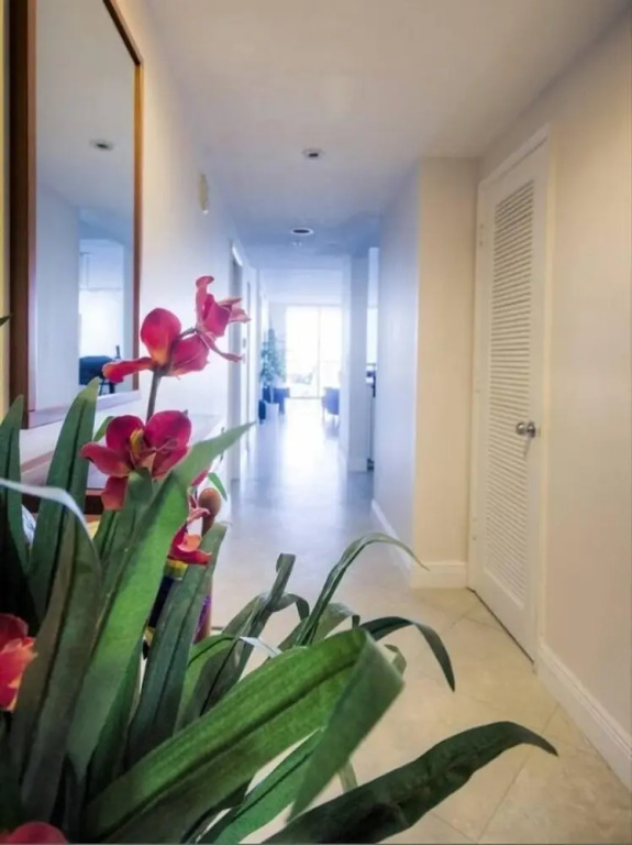 Le Marina Bay 802 - Condo 5 People, Sunny Isles
