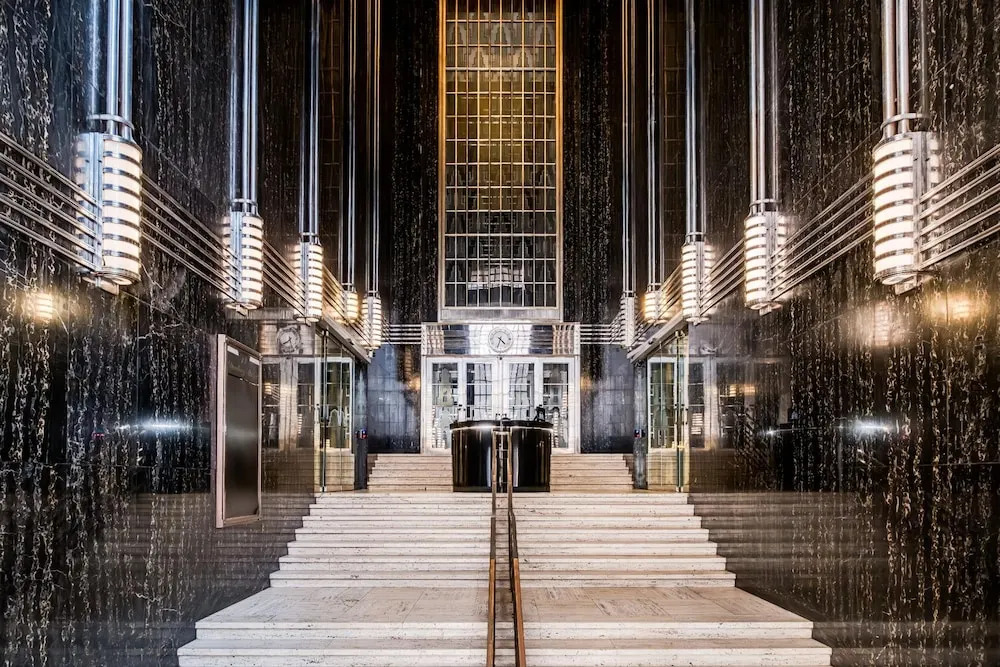 Contemporary 2bed in Art Deco Heritage Site Elevea