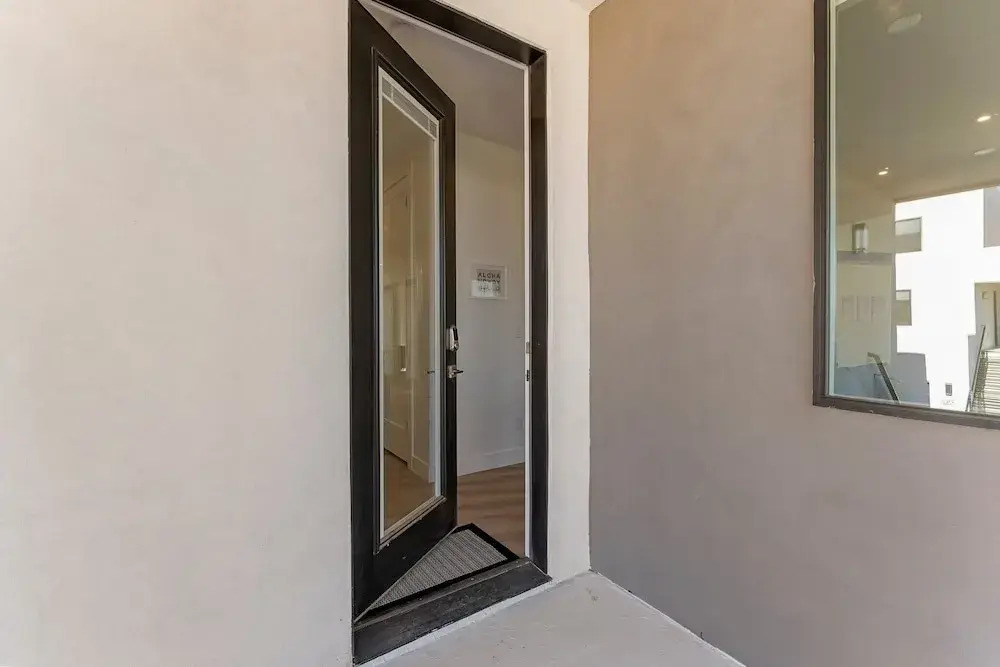 Olympic Escapes Gold 6 Bedroom Townhouse