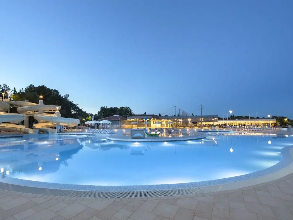 Comfortable Holiday Home With a Terrace, 3 km. From Rovinj