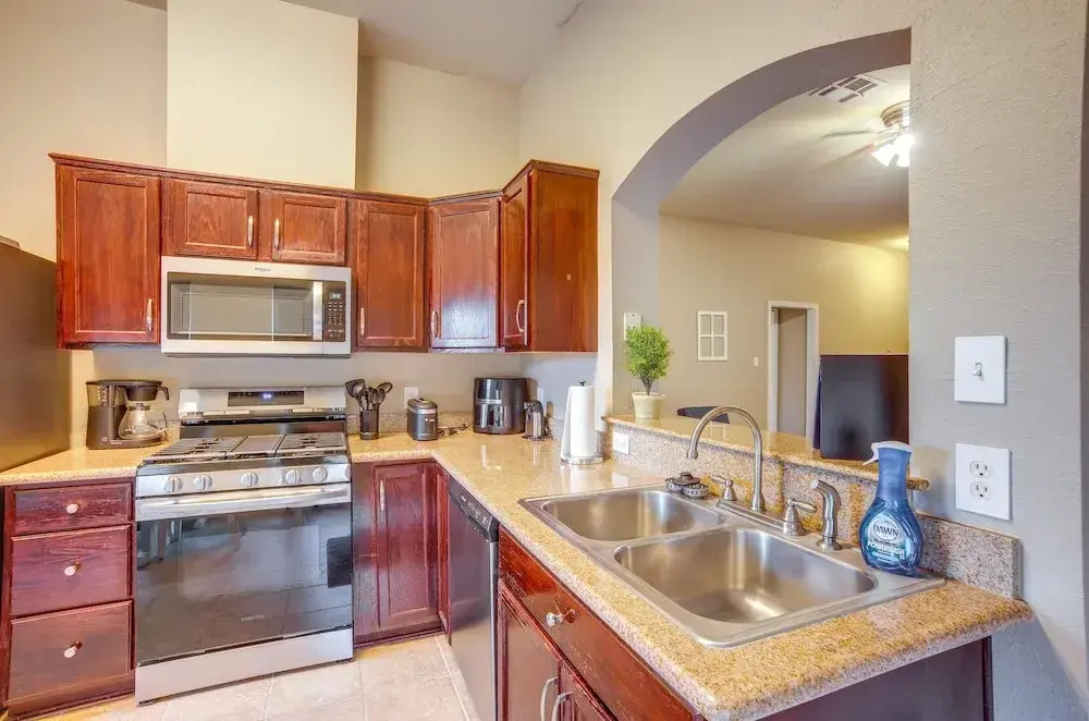 Pet-Friendly Texas Retreat with Fenced-In Yard!