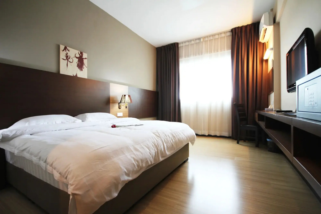 Aroma Hotel