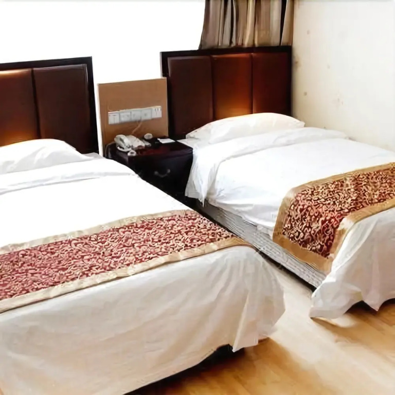 Tairui Fashion Hotel