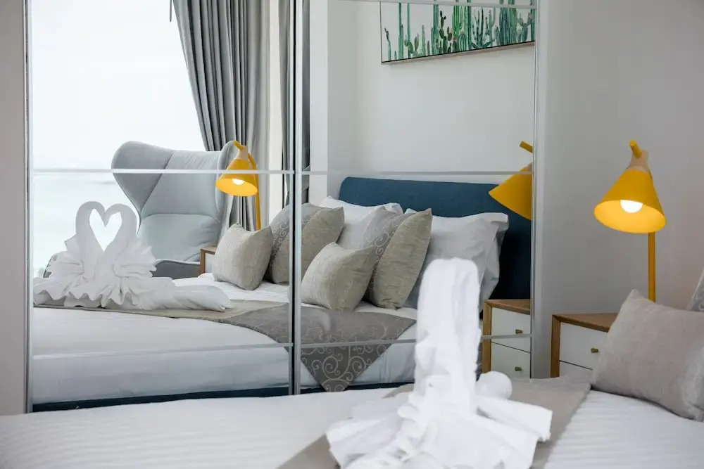 Villa Flair Luxury 4-BR sea views