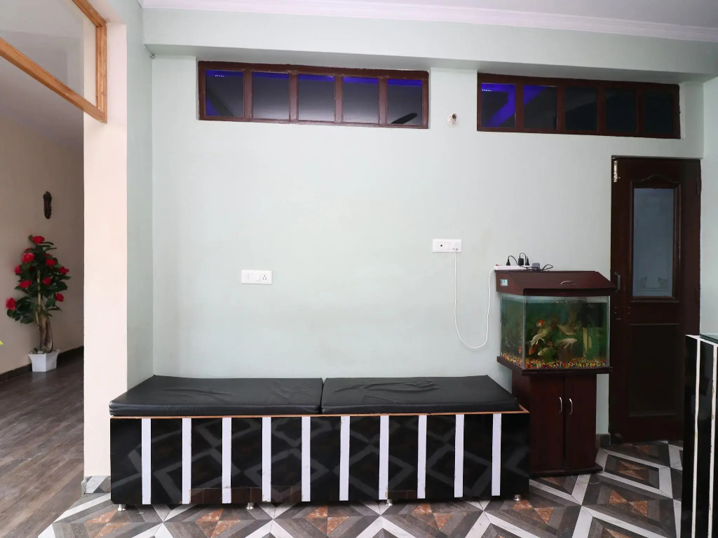 OYO 19123 Sunshine Guest House