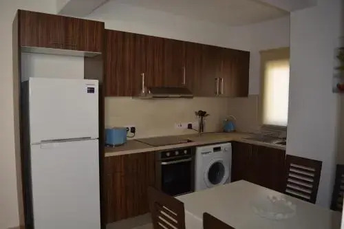 P L PANAGIOTIS Apartment