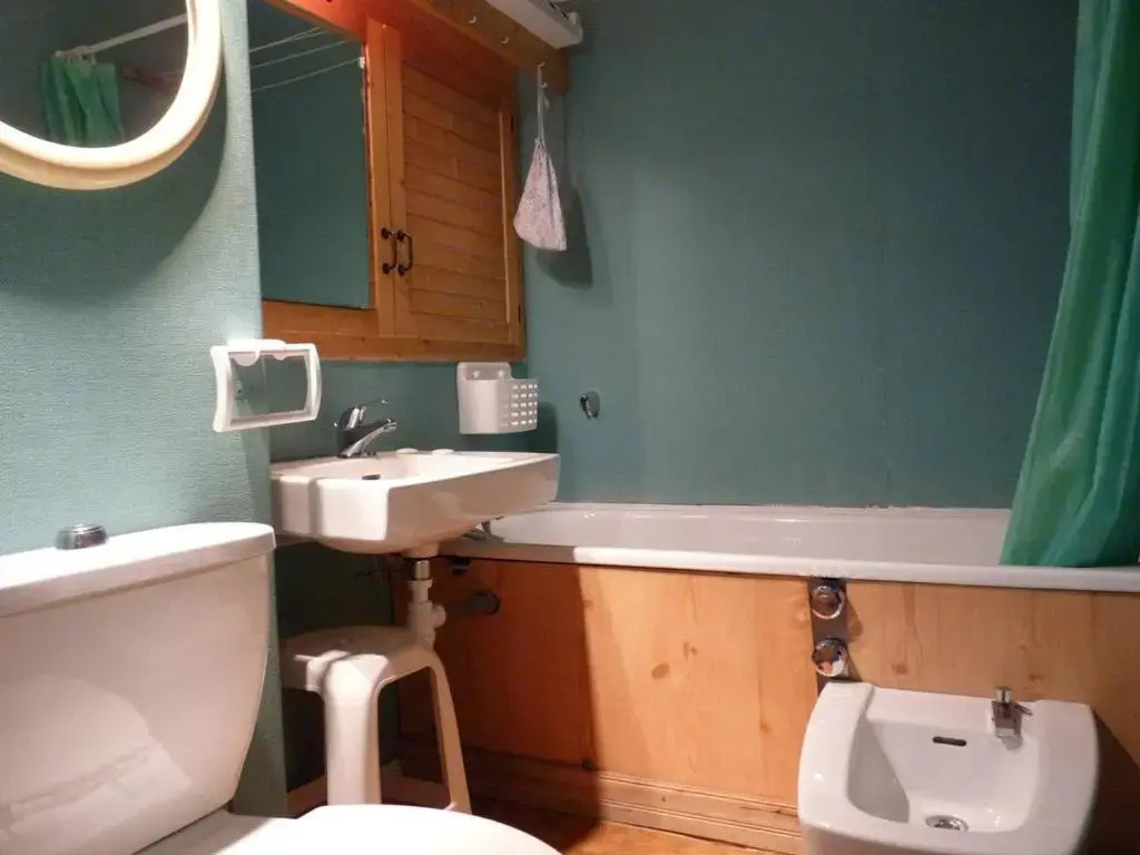 Appartement Arette, 1 pièce, 4 personnes - FR-1-602-75