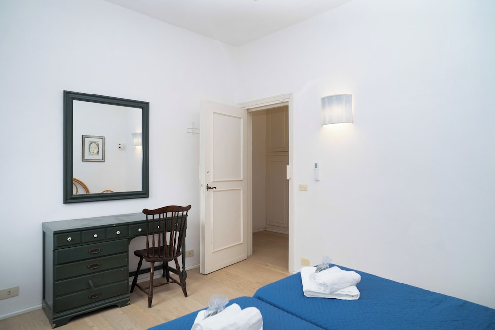 Villa vintage a 100m dal mare, relax a Terracina