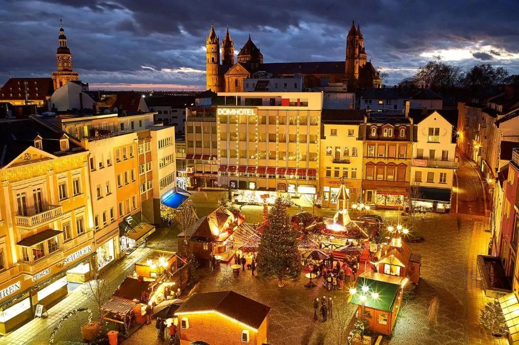 Dom Hotel