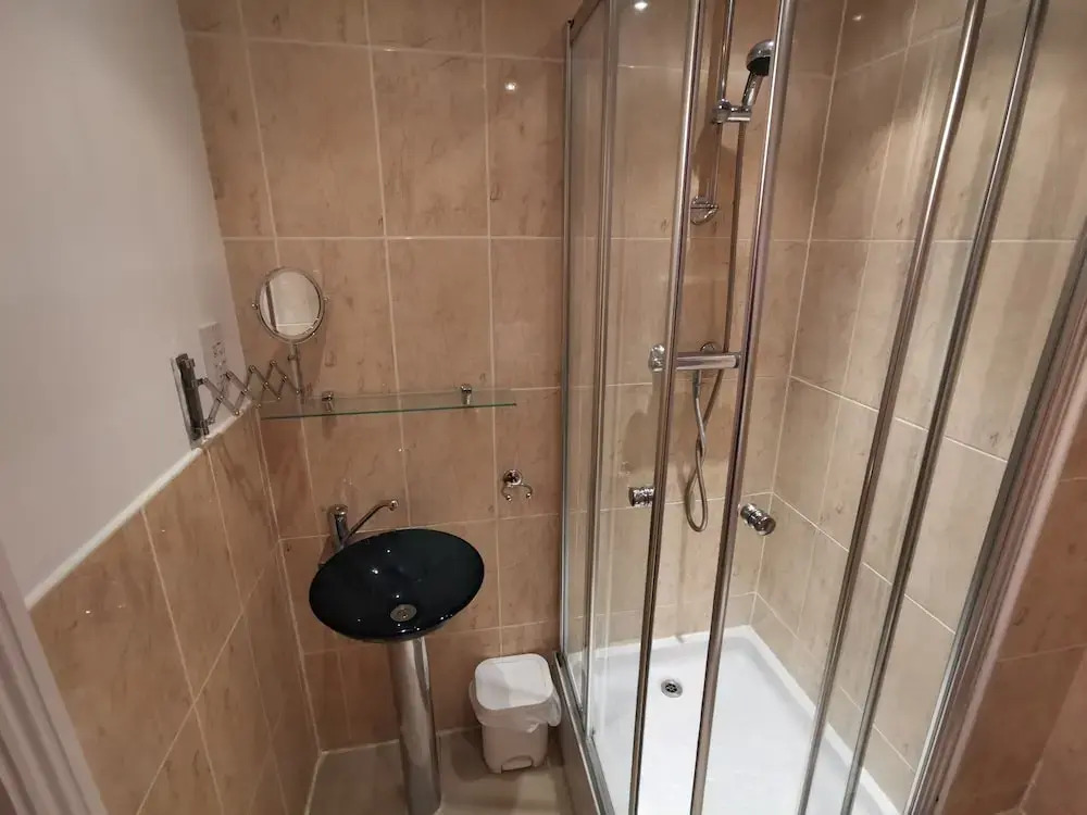 The Qube Apartments Sleeps 6 Parking