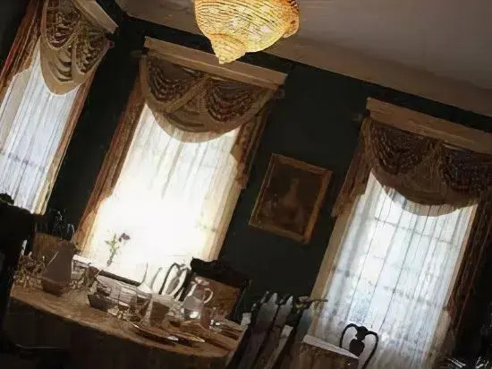 Dansereau House