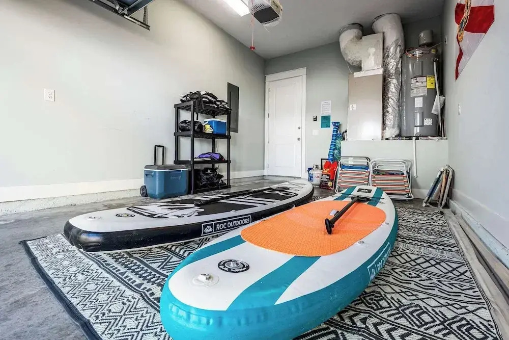 Beach to Bay 3BR Retreat - Cowboy Pool & Golf Cart
