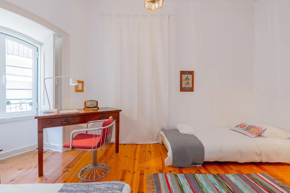 Spacious, Bright and Sunny Apartment, By TimeCooler