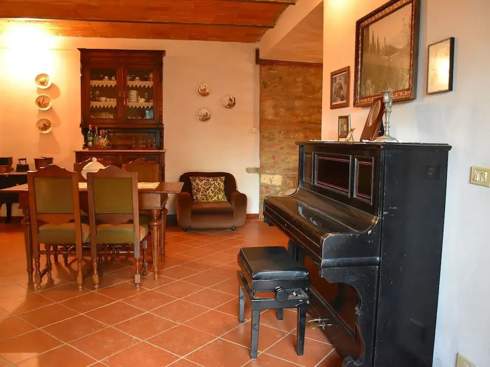 Cozy Holiday Home in Arezzo With Swimming Pool