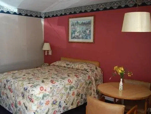 Colony Motel