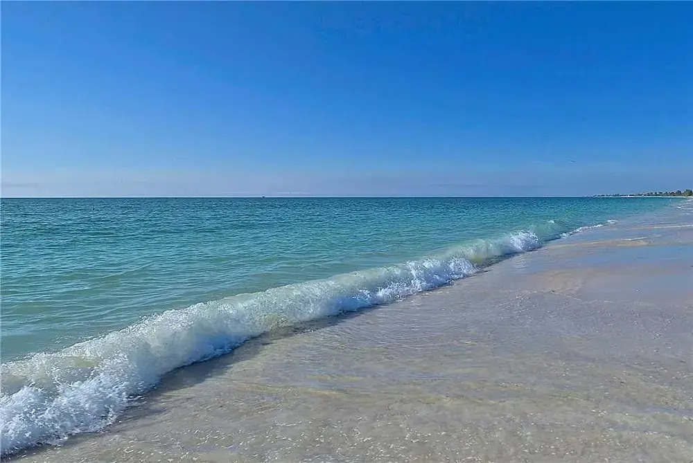 Siesta Shores B13 - Three Bedroom Condo