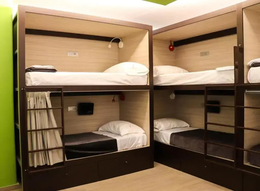 Vulkan Capsule Hostel