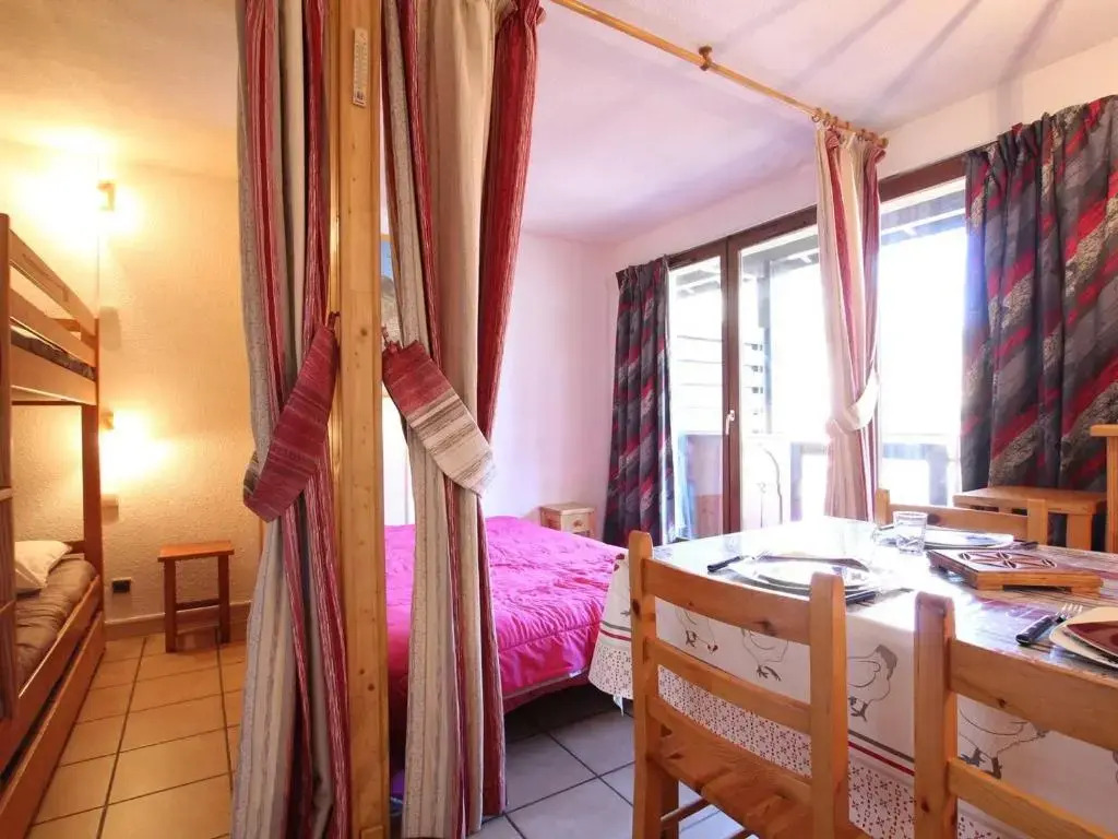 Appartement Briançon, 1 pièce, 4 personnes - FR-1-330C-40